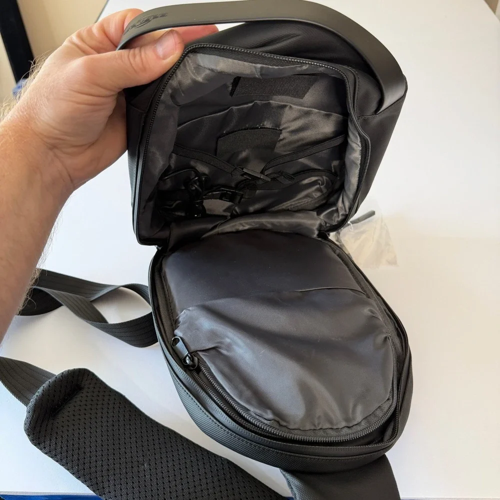 Sarlar Hard Shell Sling Bag Black Geometric Crossbody USB Charging Port Travel
